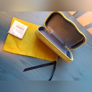 Gucci Yellow Velvet Glasses Case with a Matching Bag & Cloth